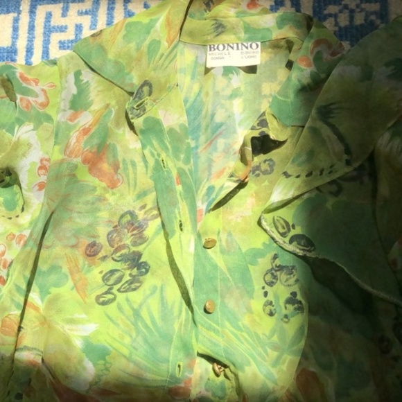 Vintage Multi-layer bell-sleeve blouse size Small - Picture 2 of 3